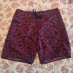 Patagonia Men's Red and Black Shorts